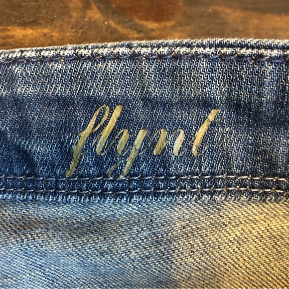 7 For All Mankind Women’s 27 Flare Jeans Light Wash Denim Boho Festival Stretch - Picture 14 of 16